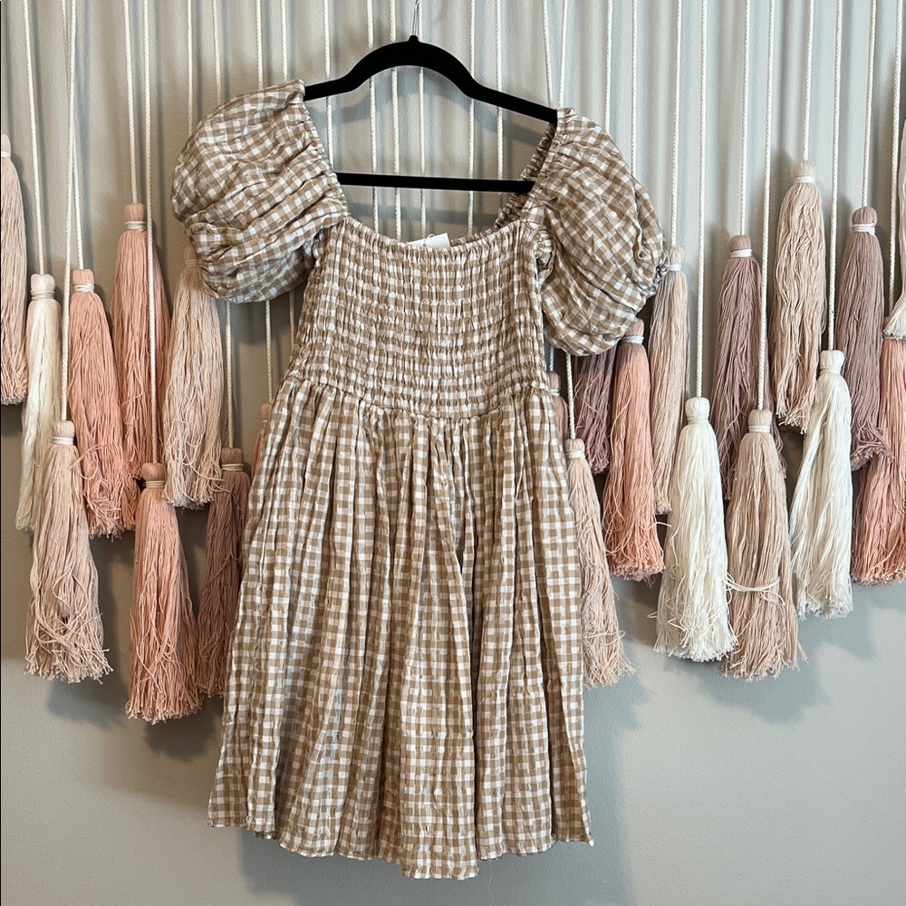 Misa Los Angeles Beige and White Gingham Puff-Sleeve Dress size xs NWT